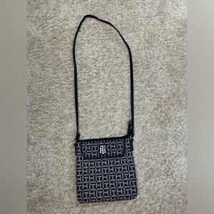 Tommy Hilfiger cross body purse